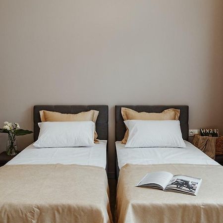 Central Barkar Apartments Одесса Экстерьер фото