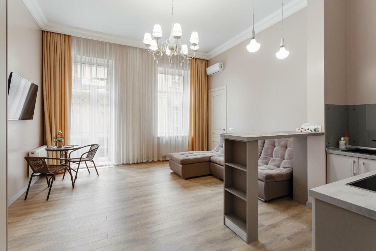 Central Barkar Apartments Одесса Экстерьер фото