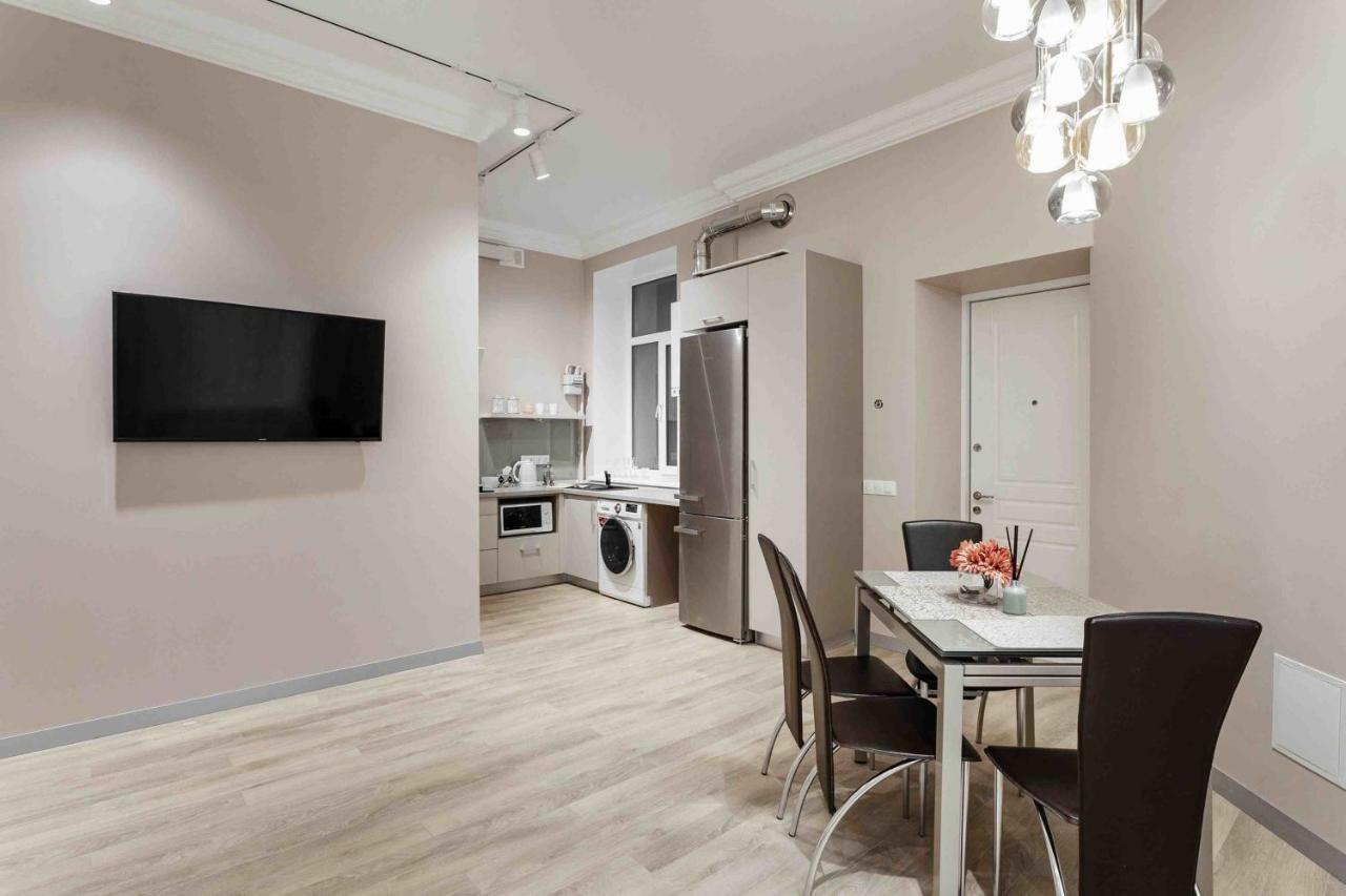 Central Barkar Apartments Одесса Экстерьер фото