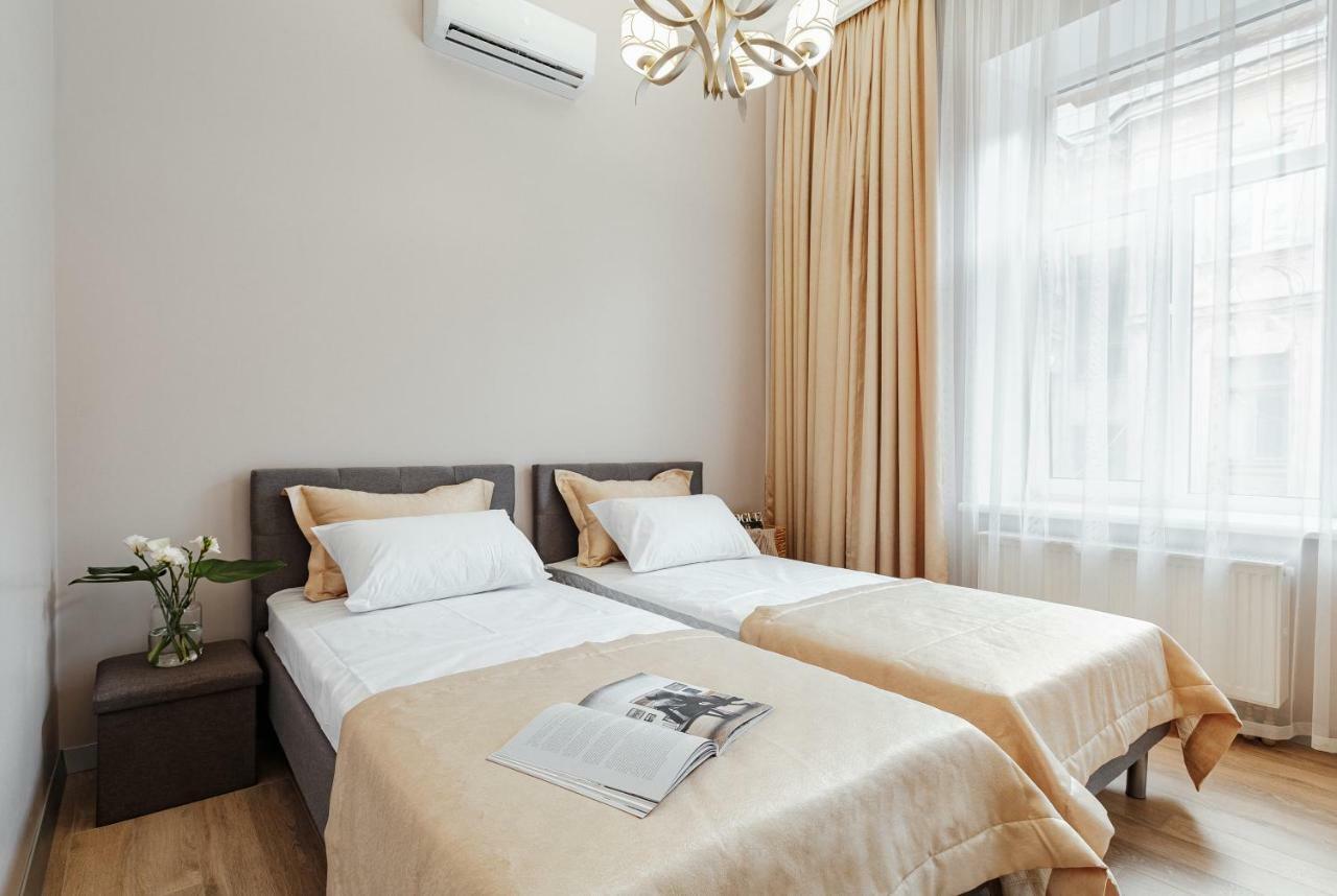 Central Barkar Apartments Одесса Экстерьер фото