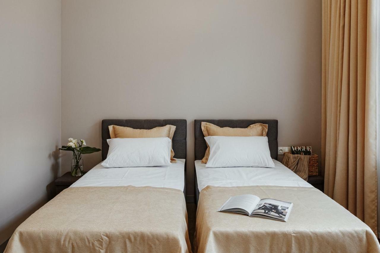 Central Barkar Apartments Одесса Экстерьер фото