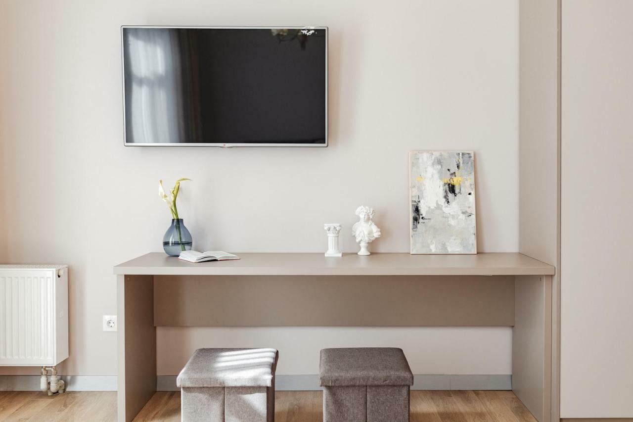 Central Barkar Apartments Одесса Экстерьер фото